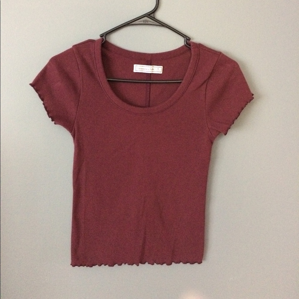 Abercrombie & Fitch top. Burgundy. Size small.